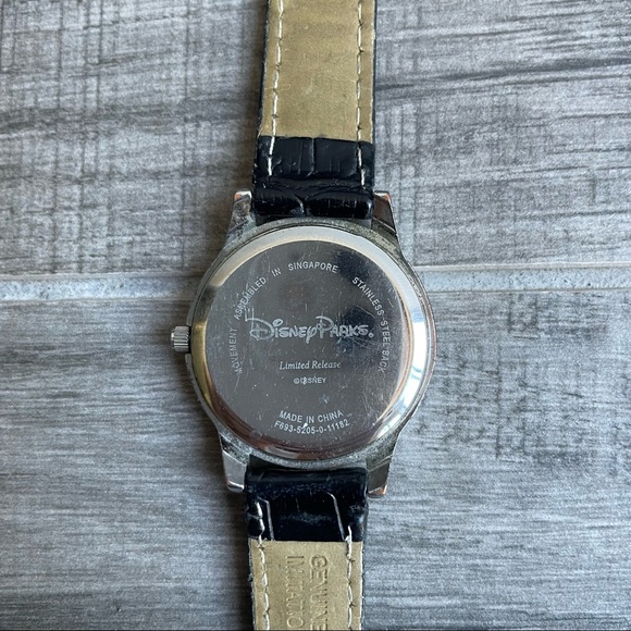 Authentic Walt Disney World 1971 Mickey Mouse Watch Works Limited Release - Picture 3 of 6